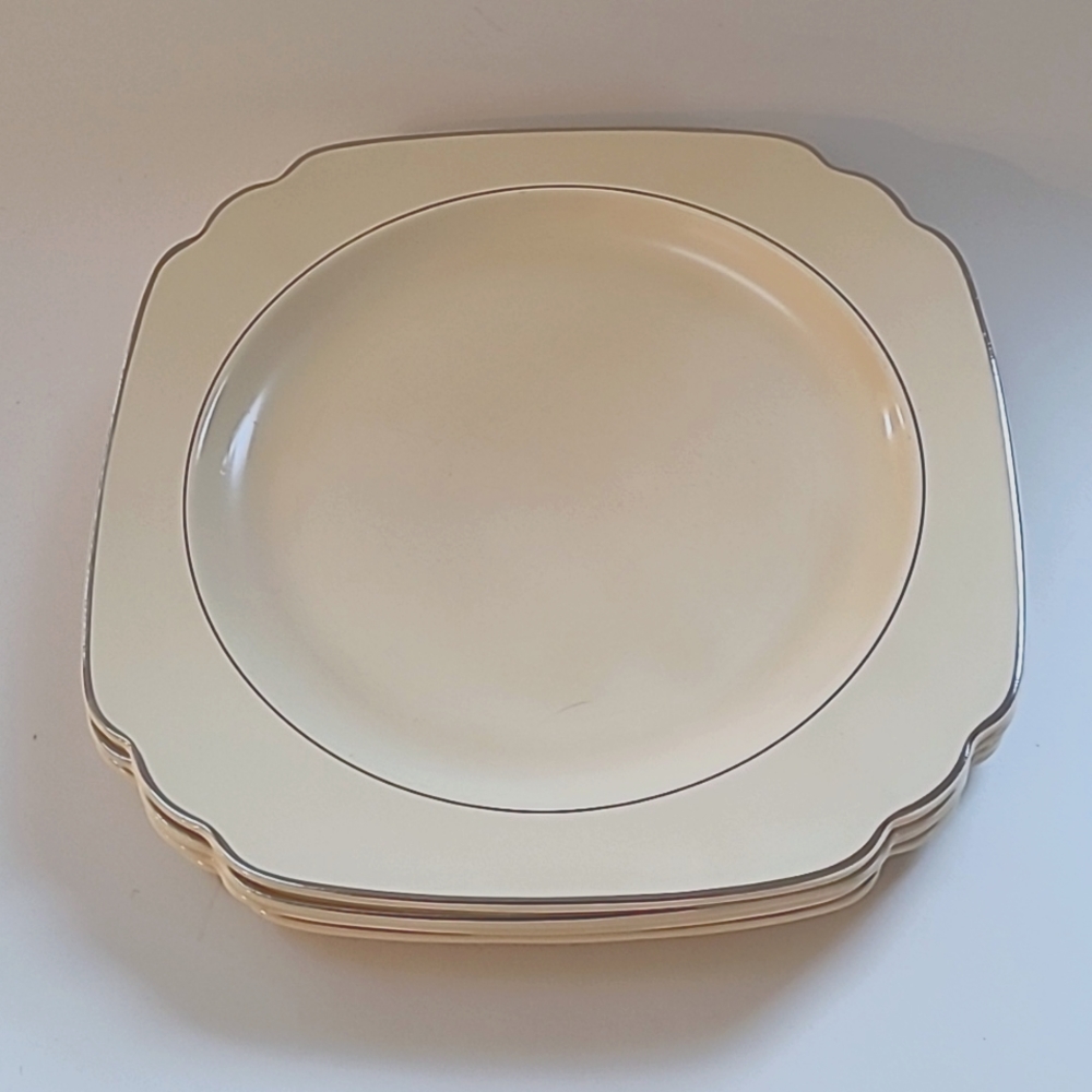 1933 Homer Laughlin dinner plates